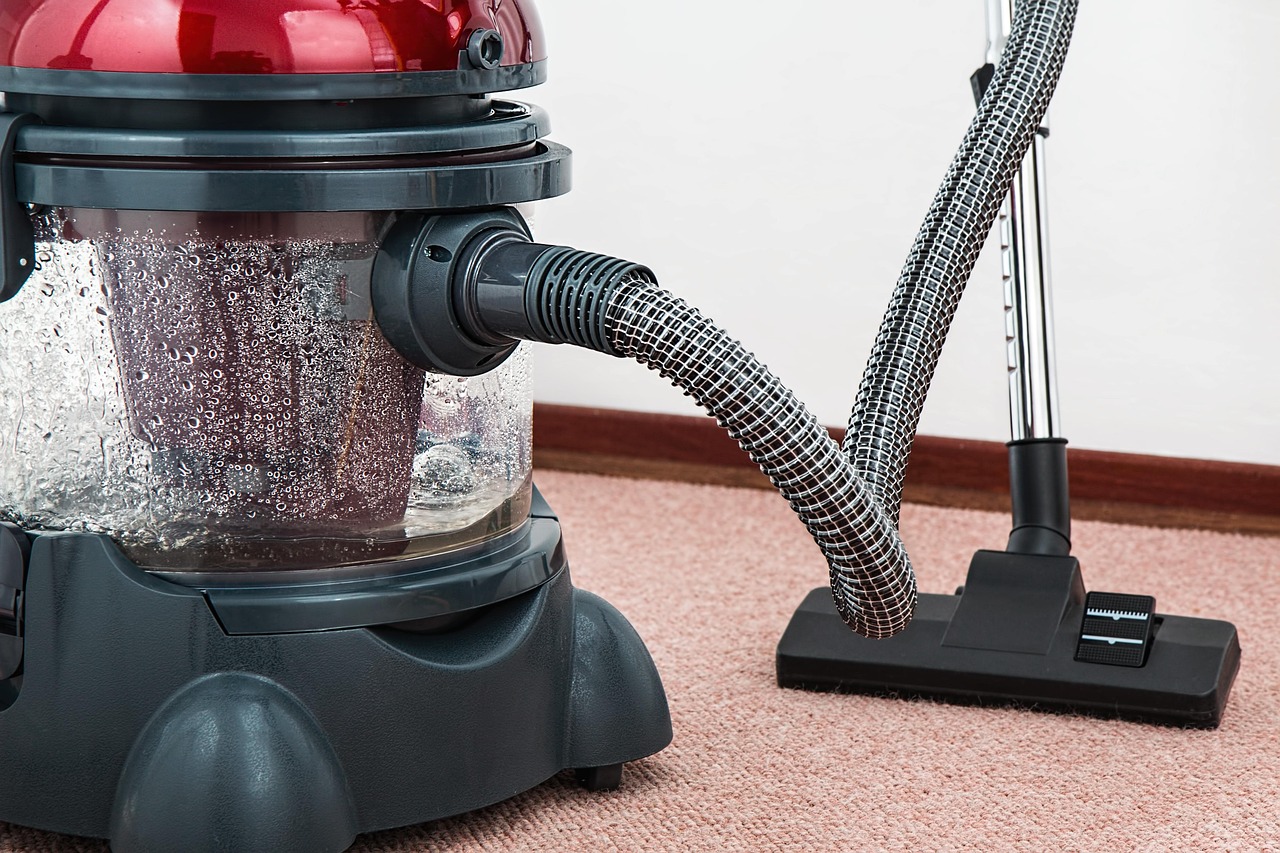 Schema slimme huisautomatisering met robotstofzuiger. Schema slimme huisautomatisering met robotstofzuiger.